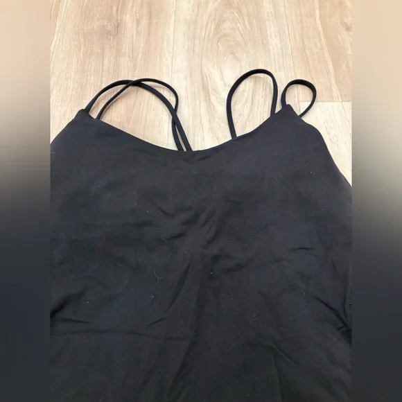 Lululemon Tank * Read* - Picture 3 of 7